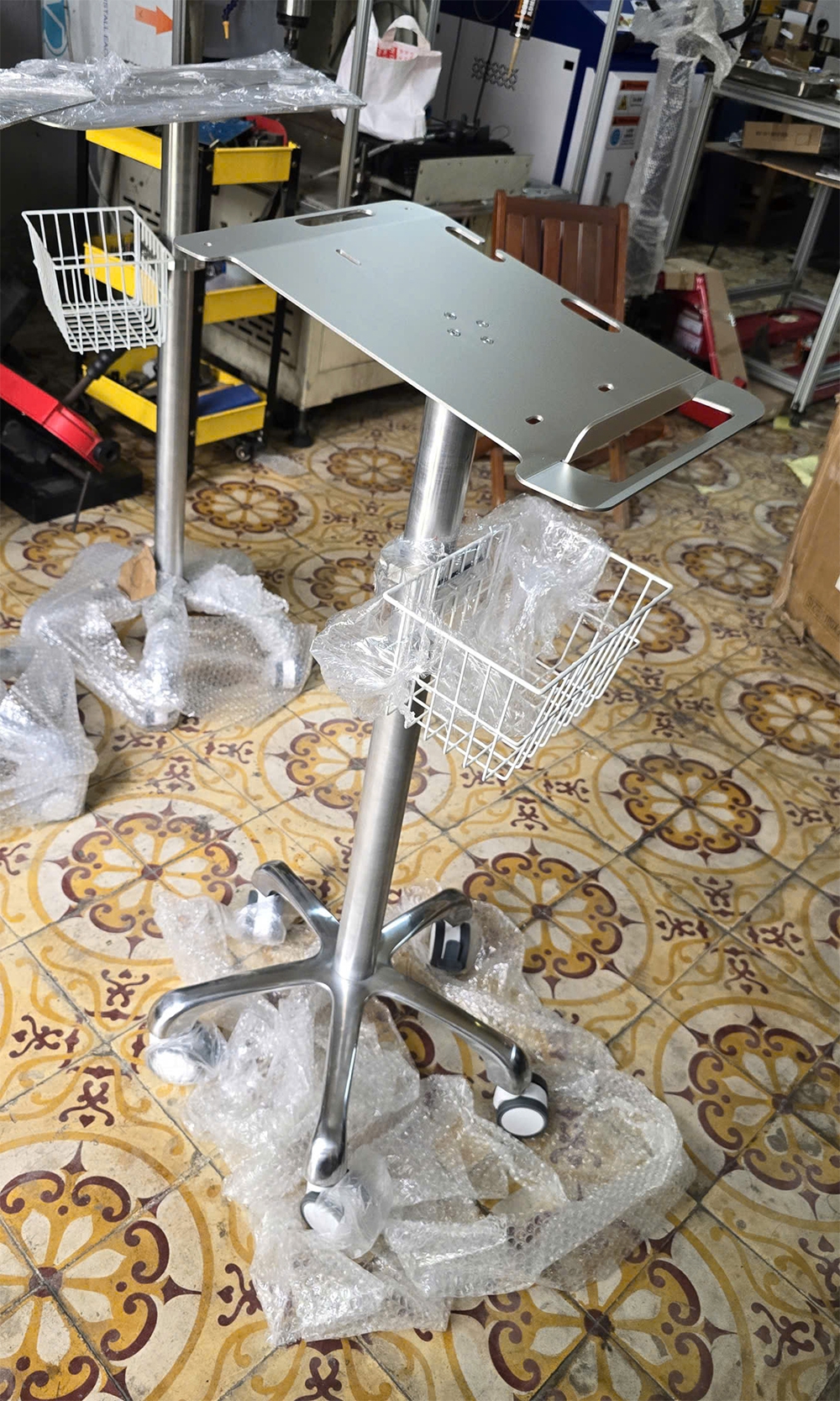 Xe đẩy điện tim, sốc tim